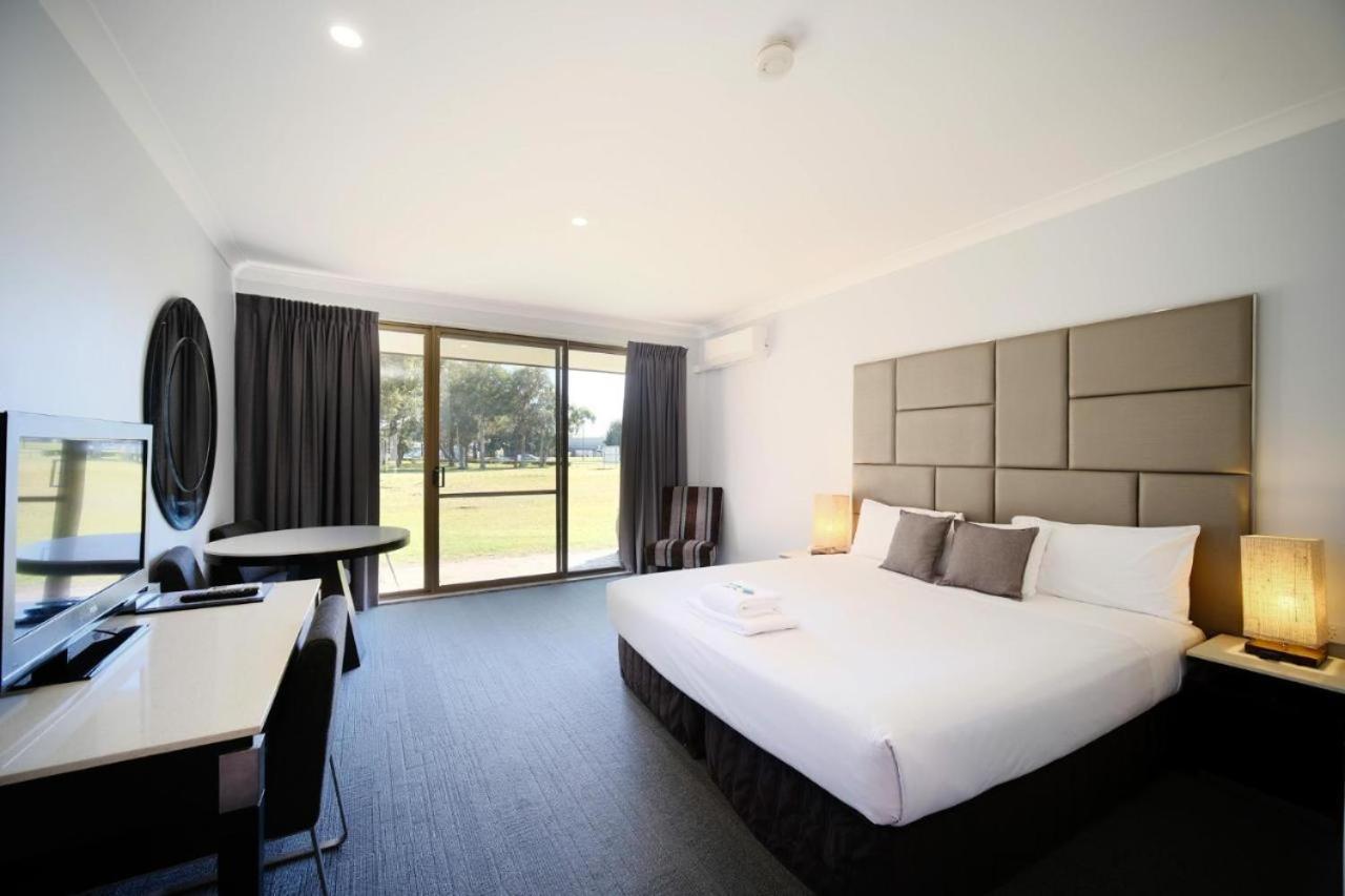 Island Palms Motor Inn Forster Εξωτερικό φωτογραφία