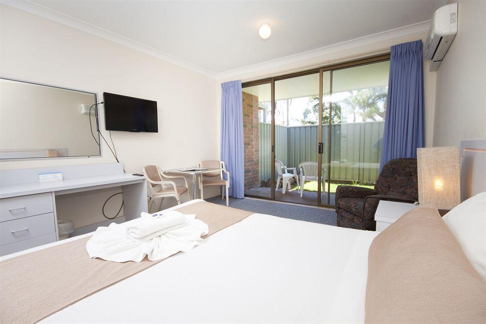 Island Palms Motor Inn Forster Εξωτερικό φωτογραφία